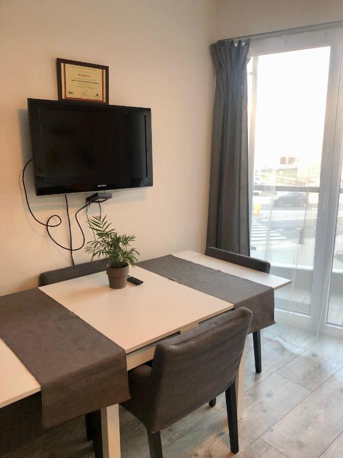 Modern Business Apartment Close To City Center Check In 24H พอซนาน ภายนอก รูปภาพ